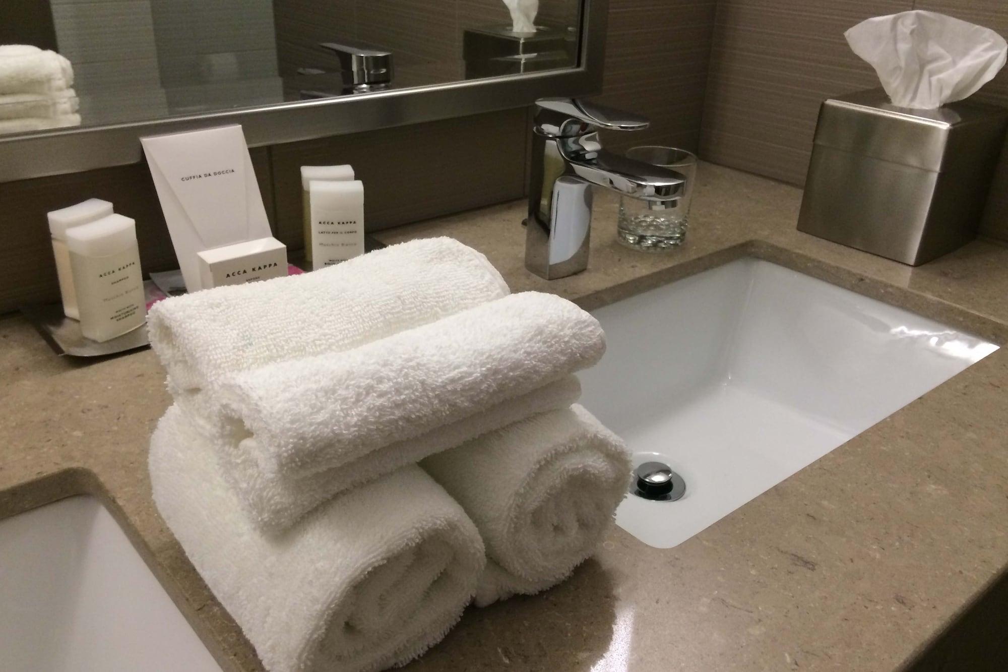 Les Suites Victoria, Ascend Hotel Collection Гатіно Екстер'єр фото