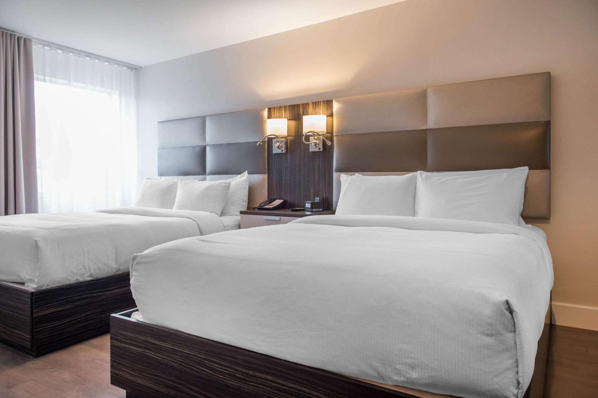 Les Suites Victoria, Ascend Hotel Collection Гатіно Екстер'єр фото